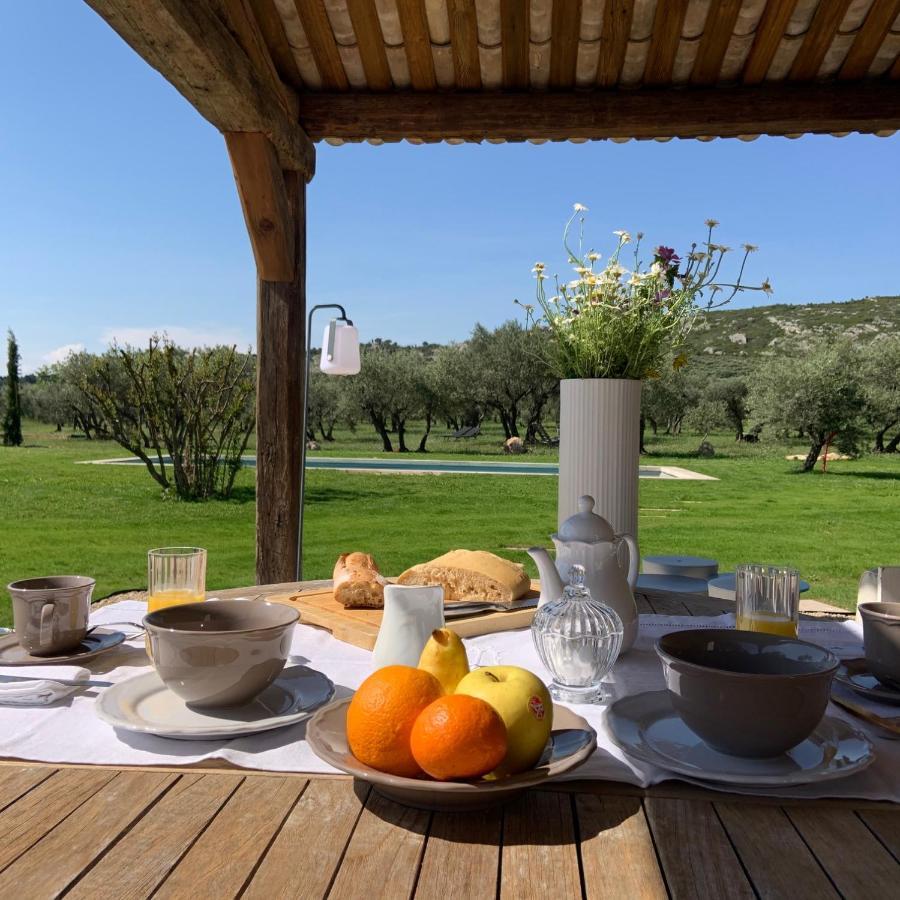 La Bergerie De Cigalon Bed & Breakfast Mouries Eksteriør bilde