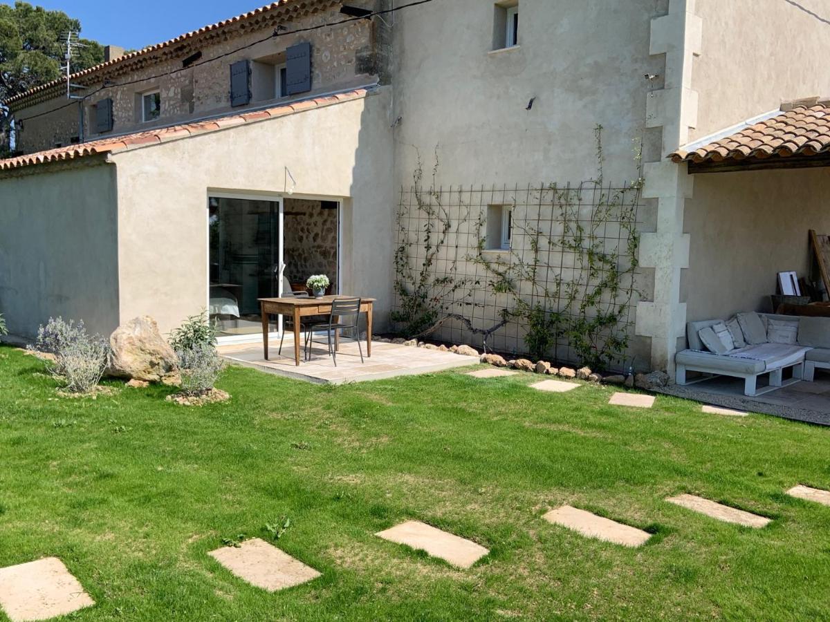 La Bergerie De Cigalon Bed & Breakfast Mouries Eksteriør bilde