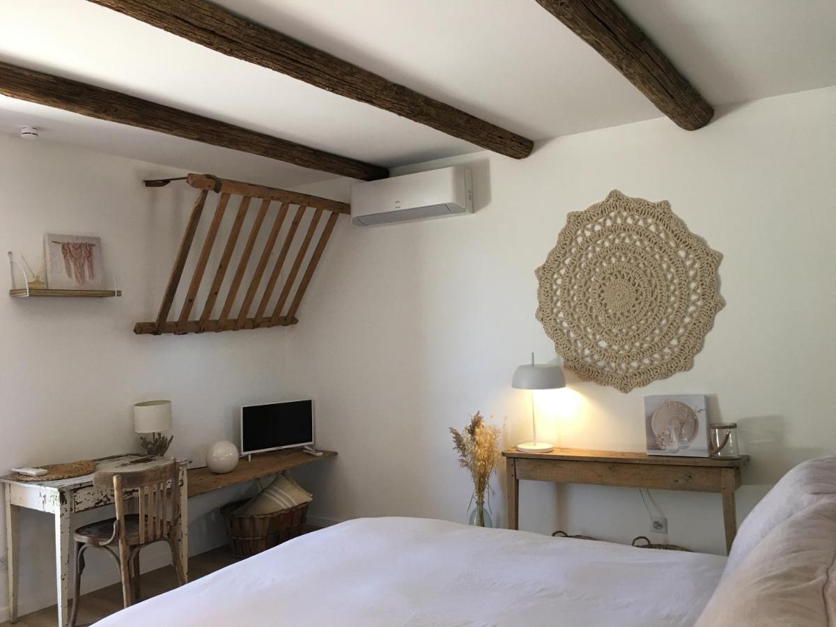 La Bergerie De Cigalon Bed & Breakfast Mouries Eksteriør bilde