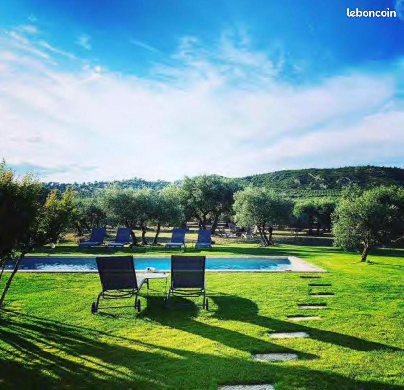 La Bergerie De Cigalon Bed & Breakfast Mouries Rom bilde